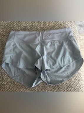 Lululemon Speed Up Shorts 2.5” Low Rise Size 6 Chambray
